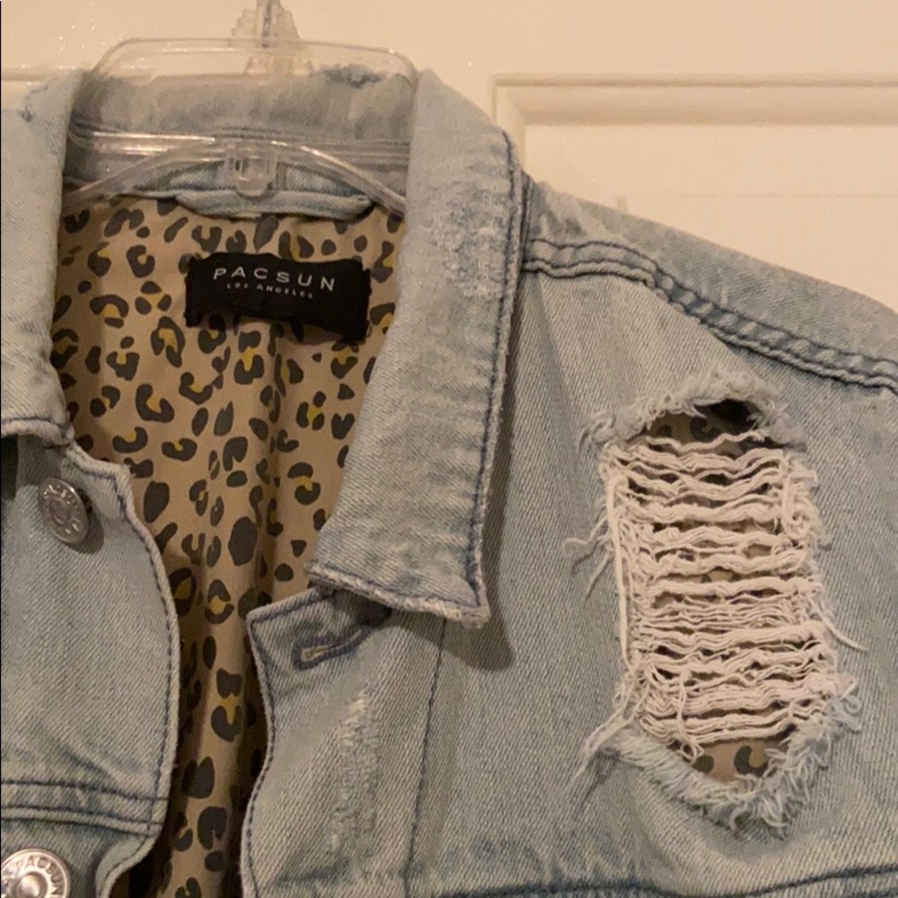 Jean jacket - Picture 3 of 4
